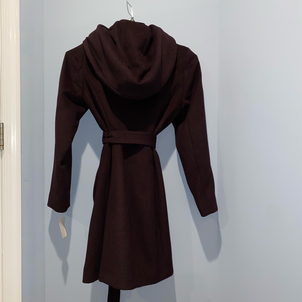 Cole Haan NWTO Wool blend Eggplant coat with Oversized hood & elegant belt. - Picture 15 of 16